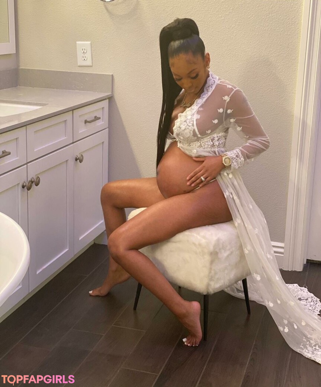 royalty24kt sex actress photo