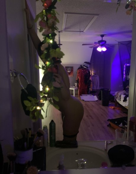 victoriakhalid pretty star picture