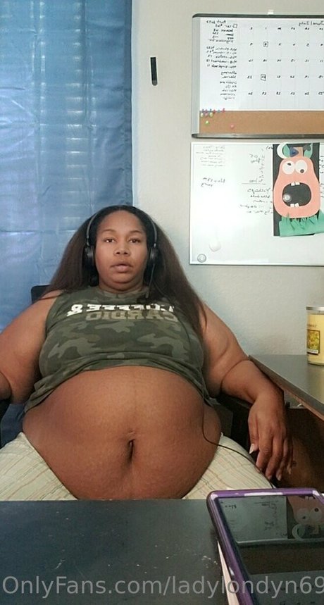 ladylondyn69 nude model photos