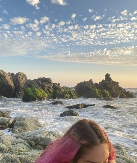 Shoneyy model nudes pics