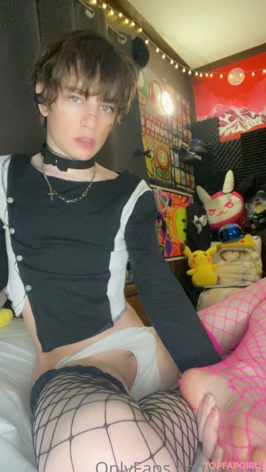 petite blonde milf onlyfans adult picture