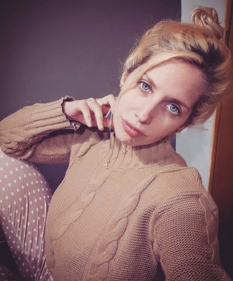 black hair milf onlyfans adult archive