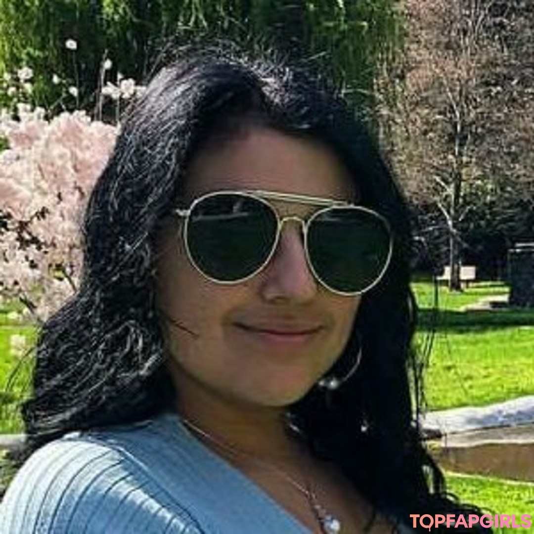 Charlotte Godoy pornographic model images
