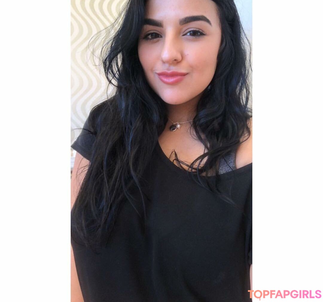 Charlotte Godoy star exclusive galleries