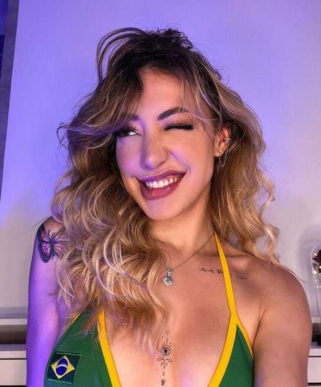 slim onlyfans perfect photos