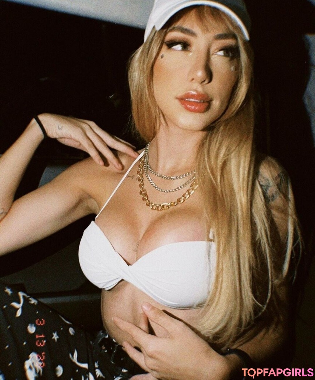 inside onlyfans naked img