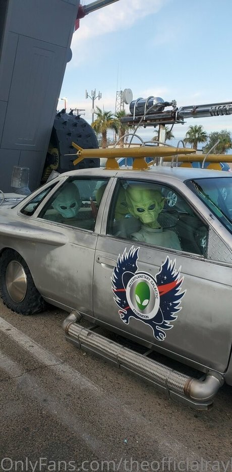 theofficialraybaby art model pictures