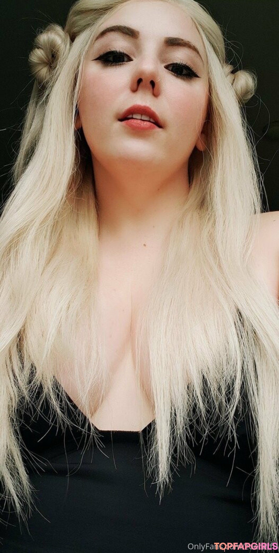catscosplays model adult image