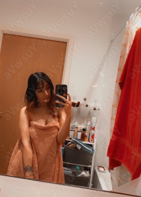 Maya ASMR star art photos