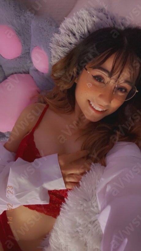 Maya ASMR star sexy img