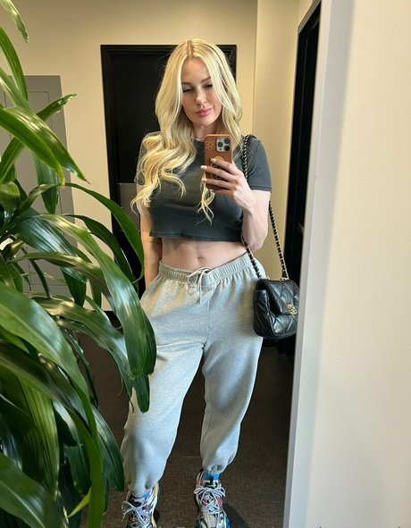 veryhotvocab profile image