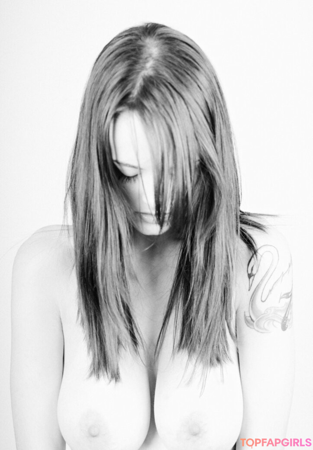 Henna Nueller nice pornstar images