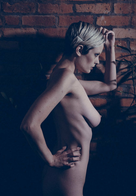 Henna Nueller high quality star images