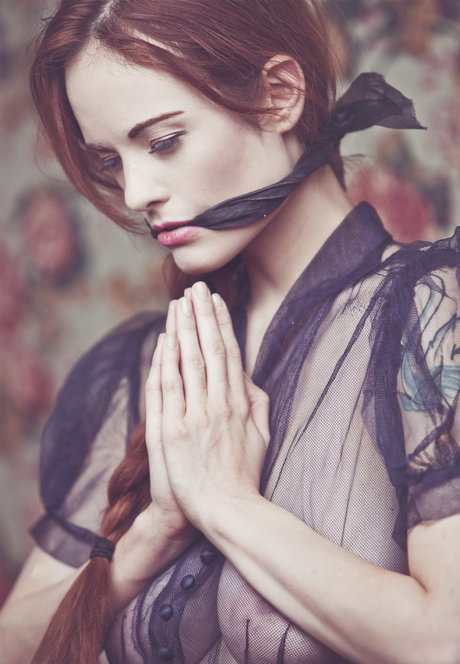 Henna Nueller porn model picture