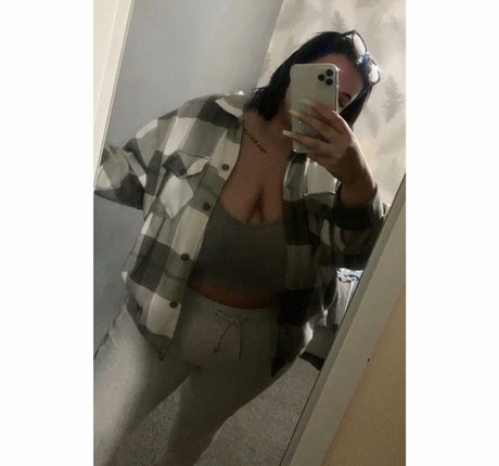 meg bxxx model high quality images