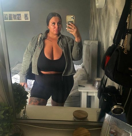 meg bxxx best actress pics