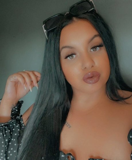 meg bxxx sexy model photos