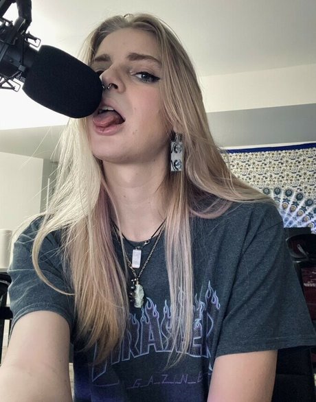 Laced Up Lace model xxx photos