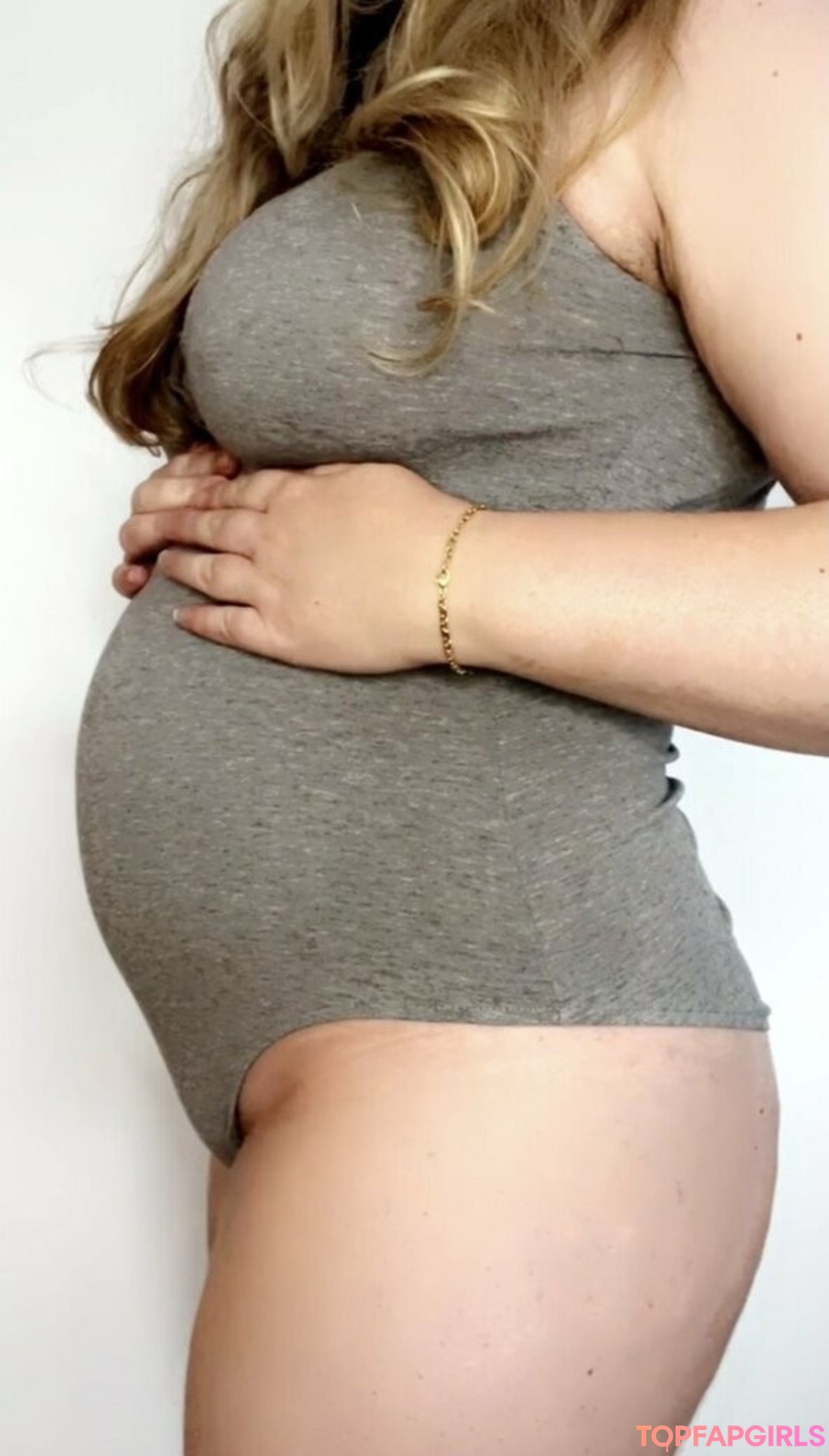 pregnant german xxx model picture