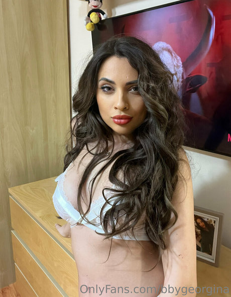 bbygeorgina perfect actress image