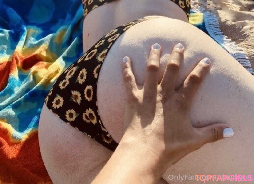 lumiind model nude picture