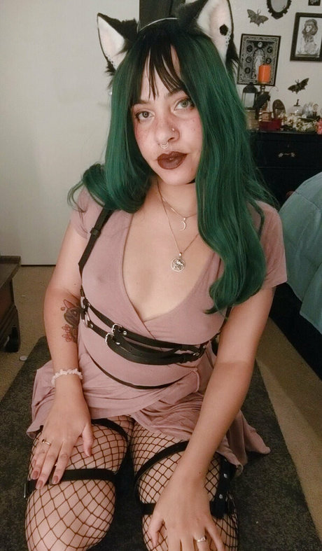 otterbee perfect actress pic