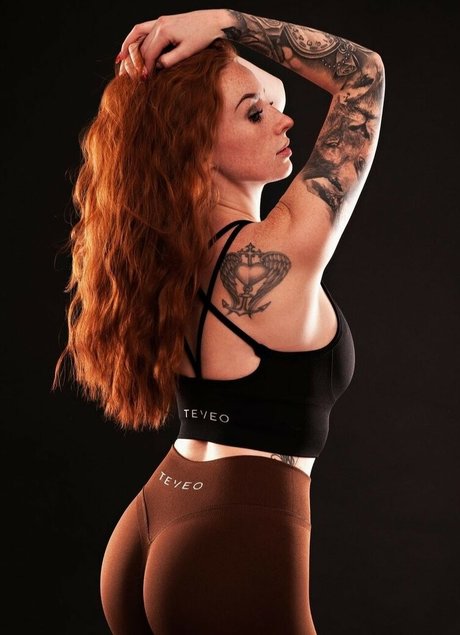 fit meli007 sexy actress photos