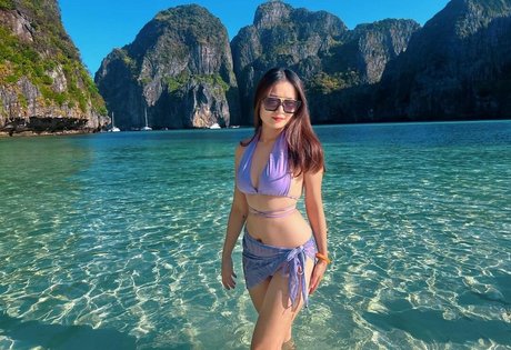 Naga Girls sexy model picture