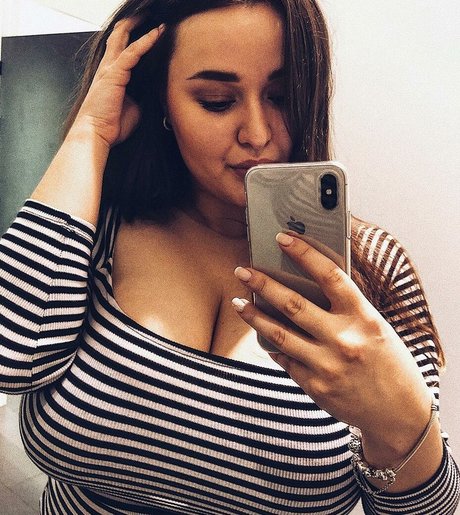 girlfriend experience onlyfans beautiful naked img