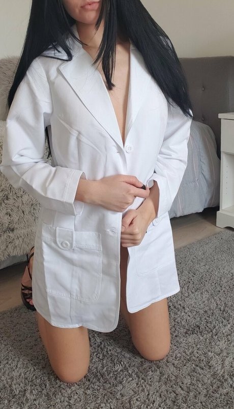 thedollywinks pornographic actress image