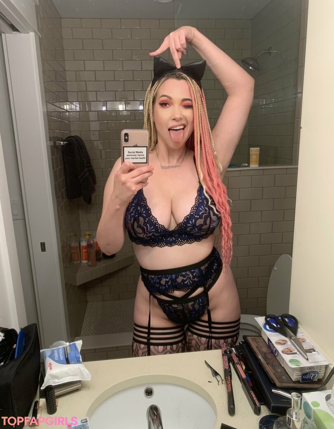 Undressjess pornstar high quality photos