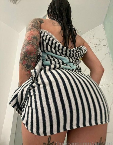 Antocht pretty pornstar galleries