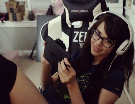 Deernadia perfect star picture