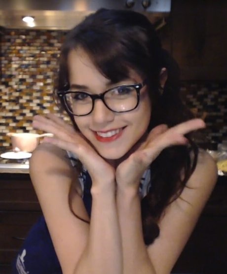 Deernadia star erotic pics