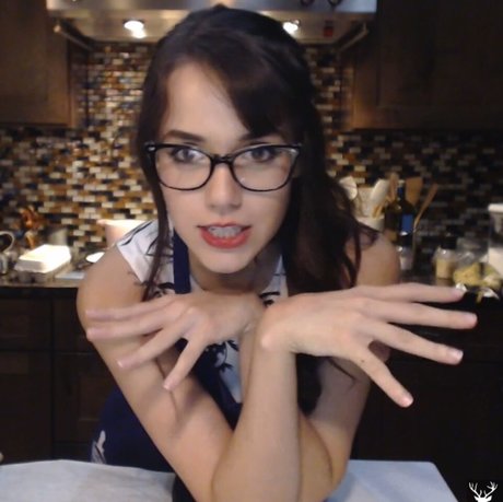 Deernadia adult model pics