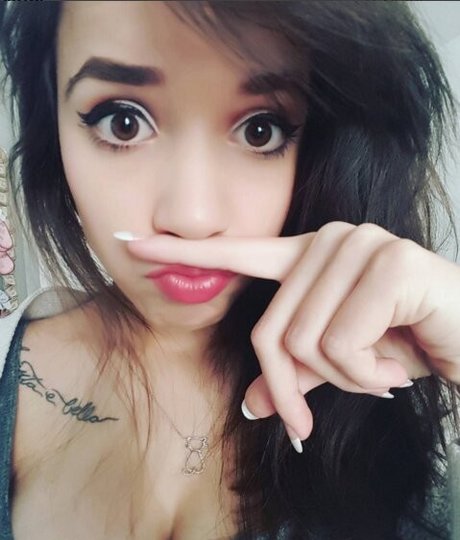 Deernadia high quality actress gallery