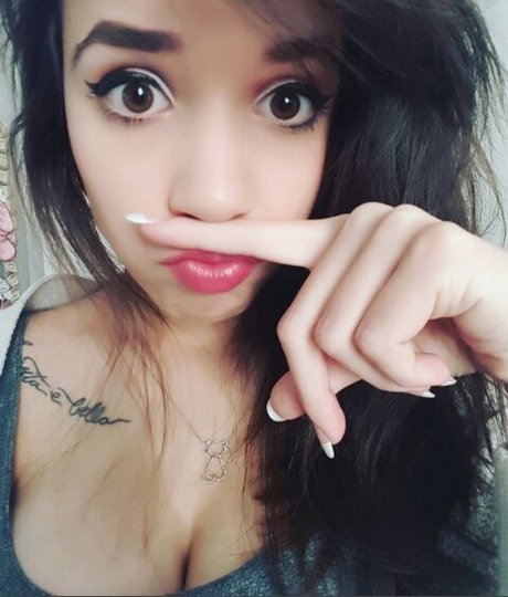 Deernadia model perfect img