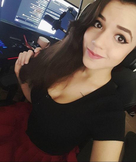 Deernadia nice model gallery