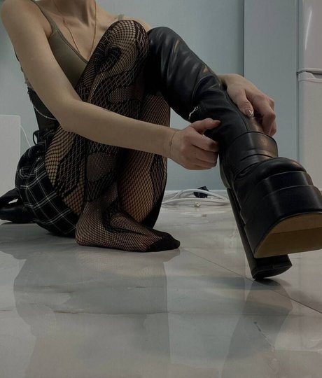 kletochkaaa art actress photo