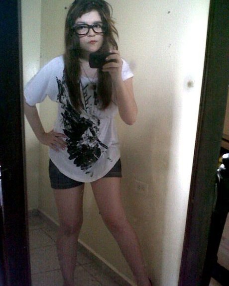 Nekoemy pretty model img