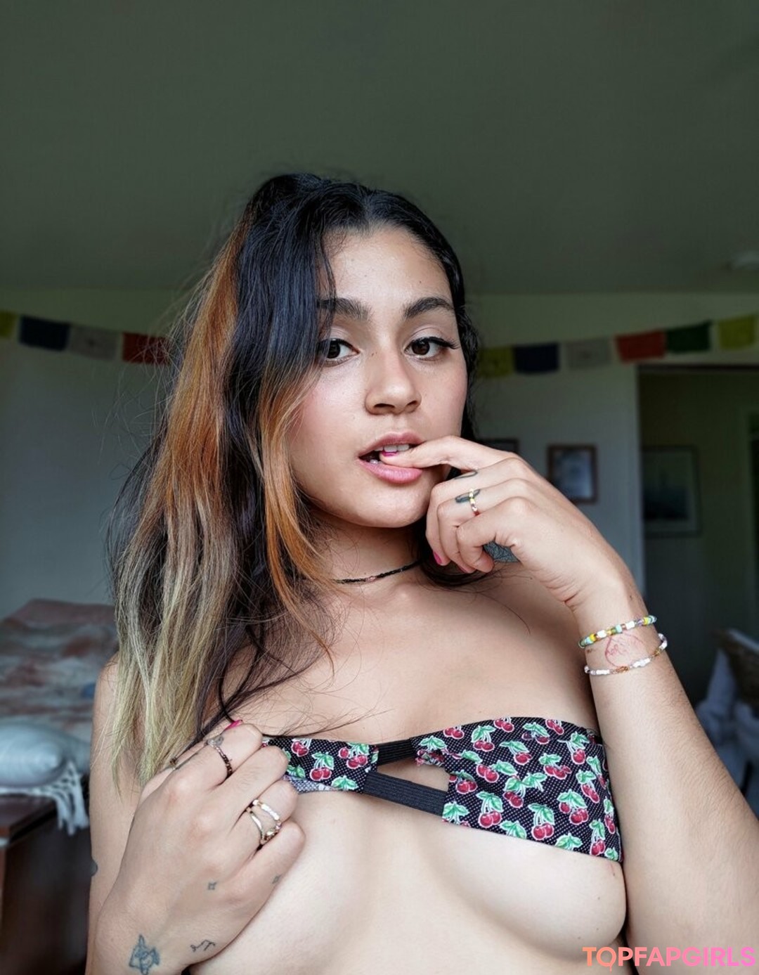 curvy xxx onlyfans pornographic pic