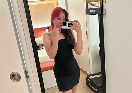 JenTCC exclusive model pics