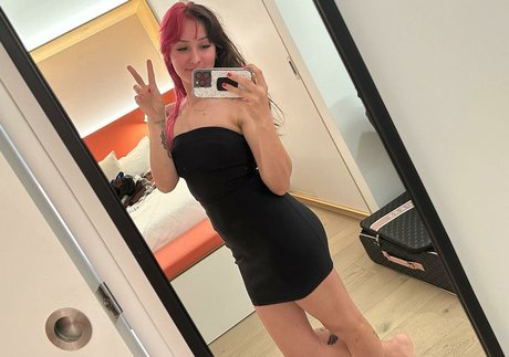 JenTCC sexy actress pictures