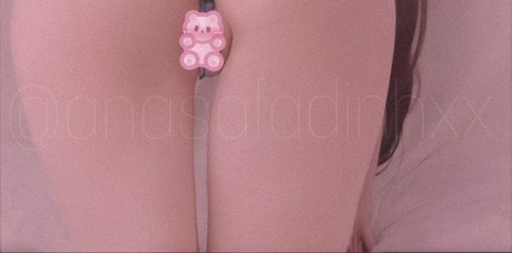 anasafadinhxx star pornographic pic