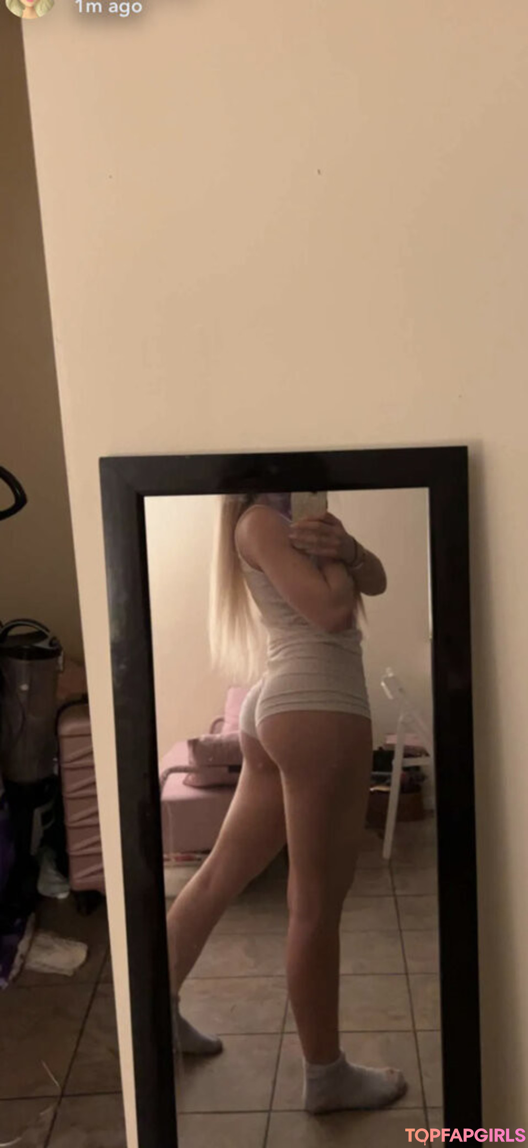 Noelle Hear erotic actress galleries