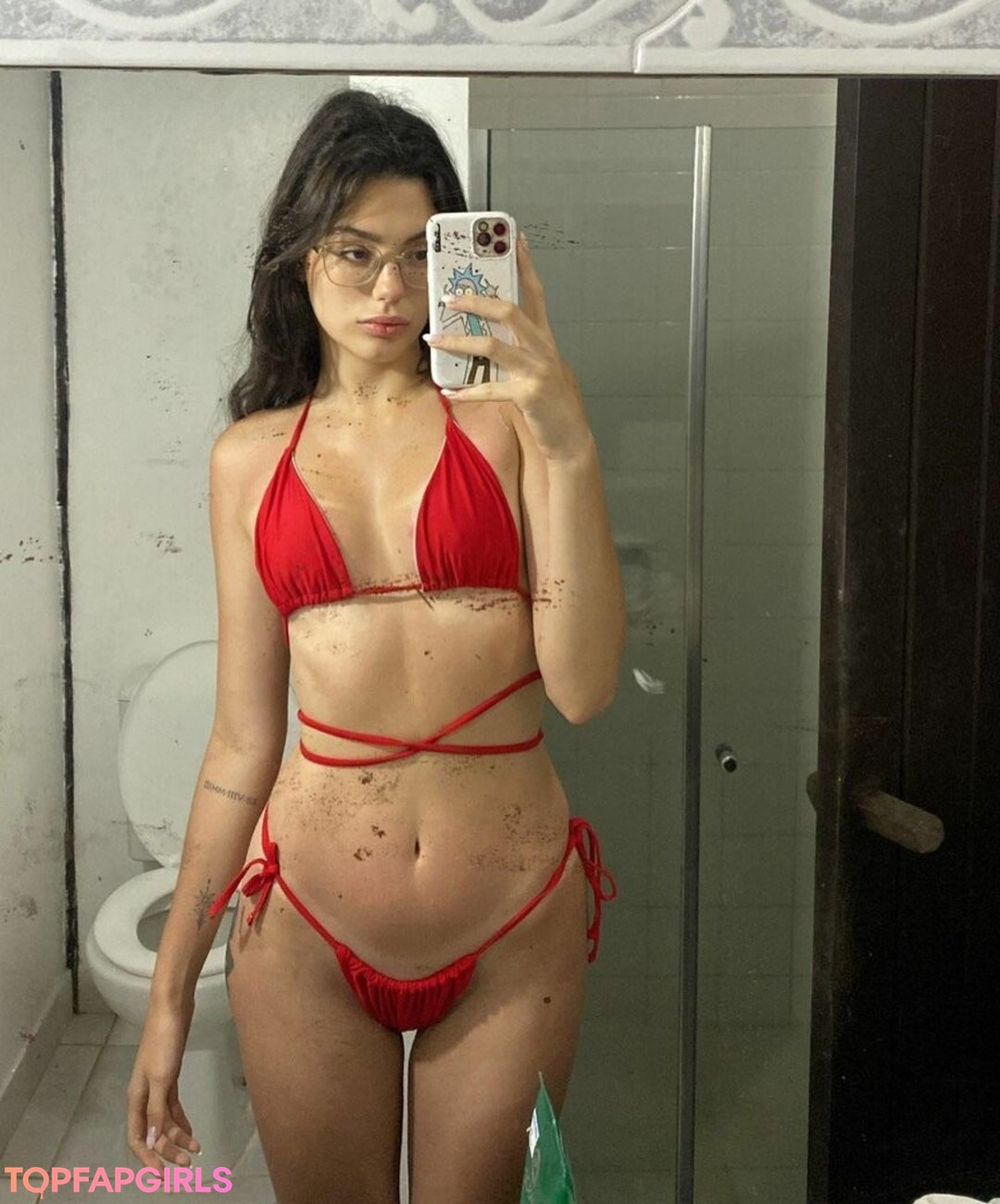 Larissa Saldanha star top photos