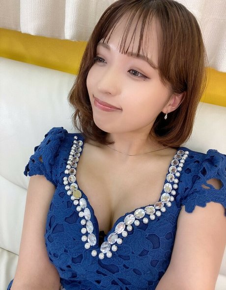 Azusa Igarashi star hot img