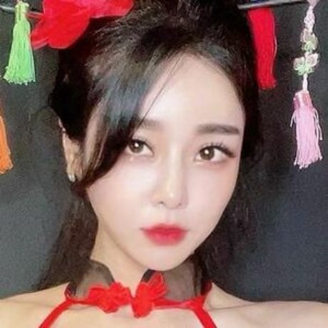 Shasa fly nude model pic