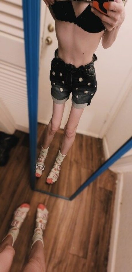 Monimusume pornstar sexy pics