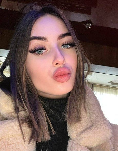 amelia for you naked actress picture